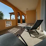 Levatinka فيلة Skabrnje