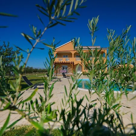 Villa Levatinka *