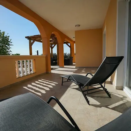 Levatinka Βίλα Skabrnje