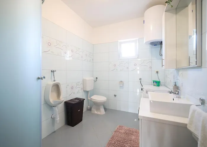 Levatinka Vila Skabrnje